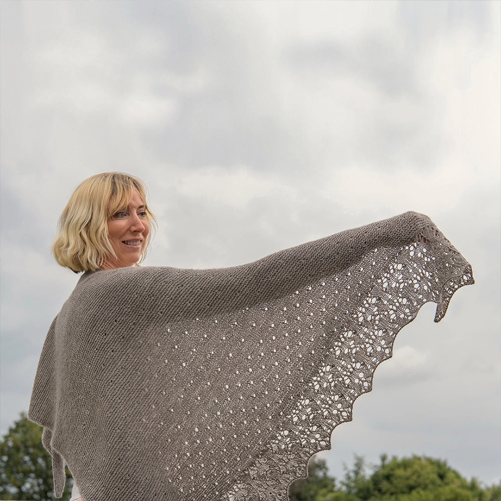 Astris-Shawl-The-Fibre-Co-Amble-Scafell-Pike-Open-Back-9952-webp